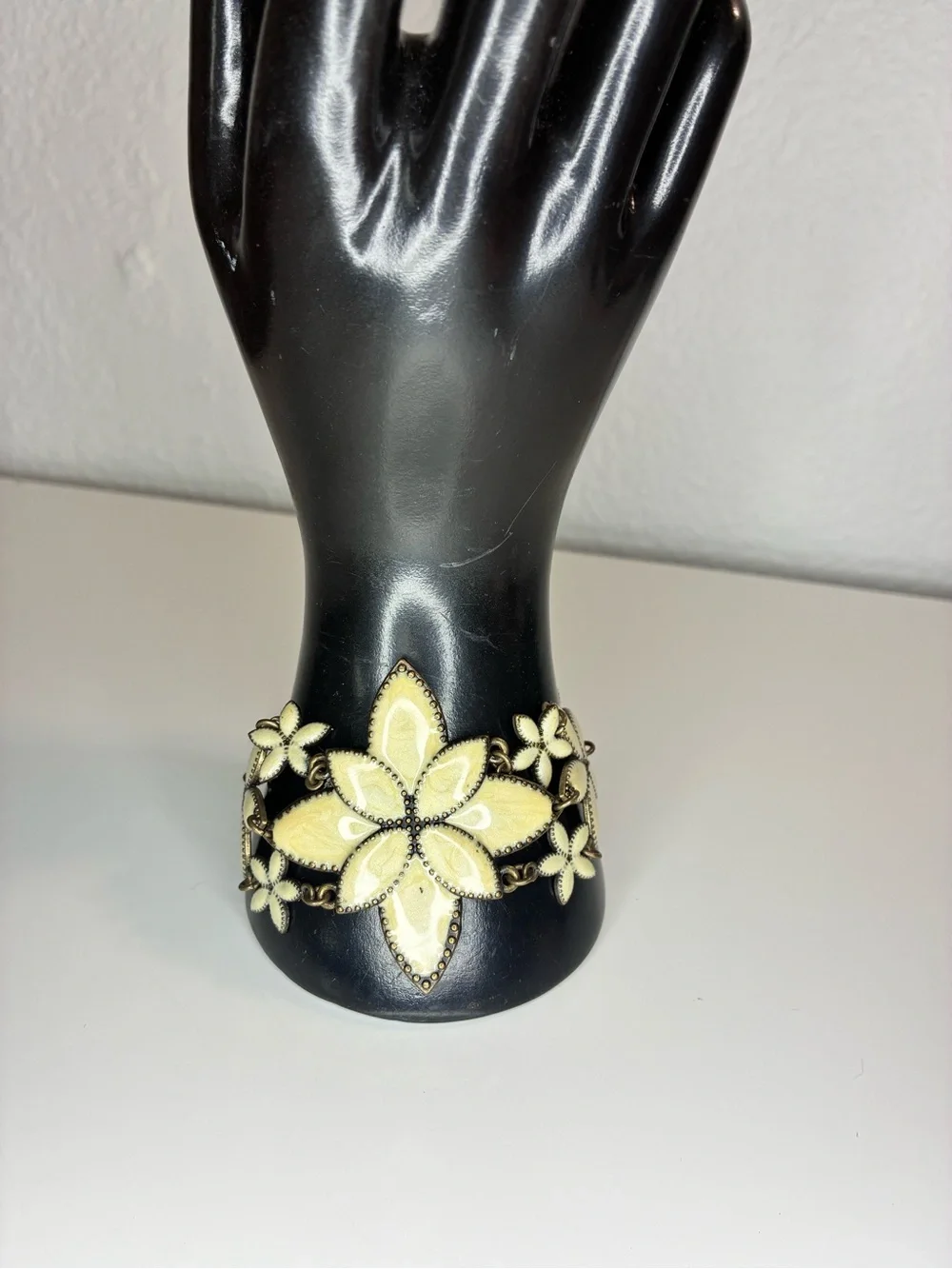 Cream Gold Metallic Enamel Floral Statement Bracelet Lightweight Boho Casual
